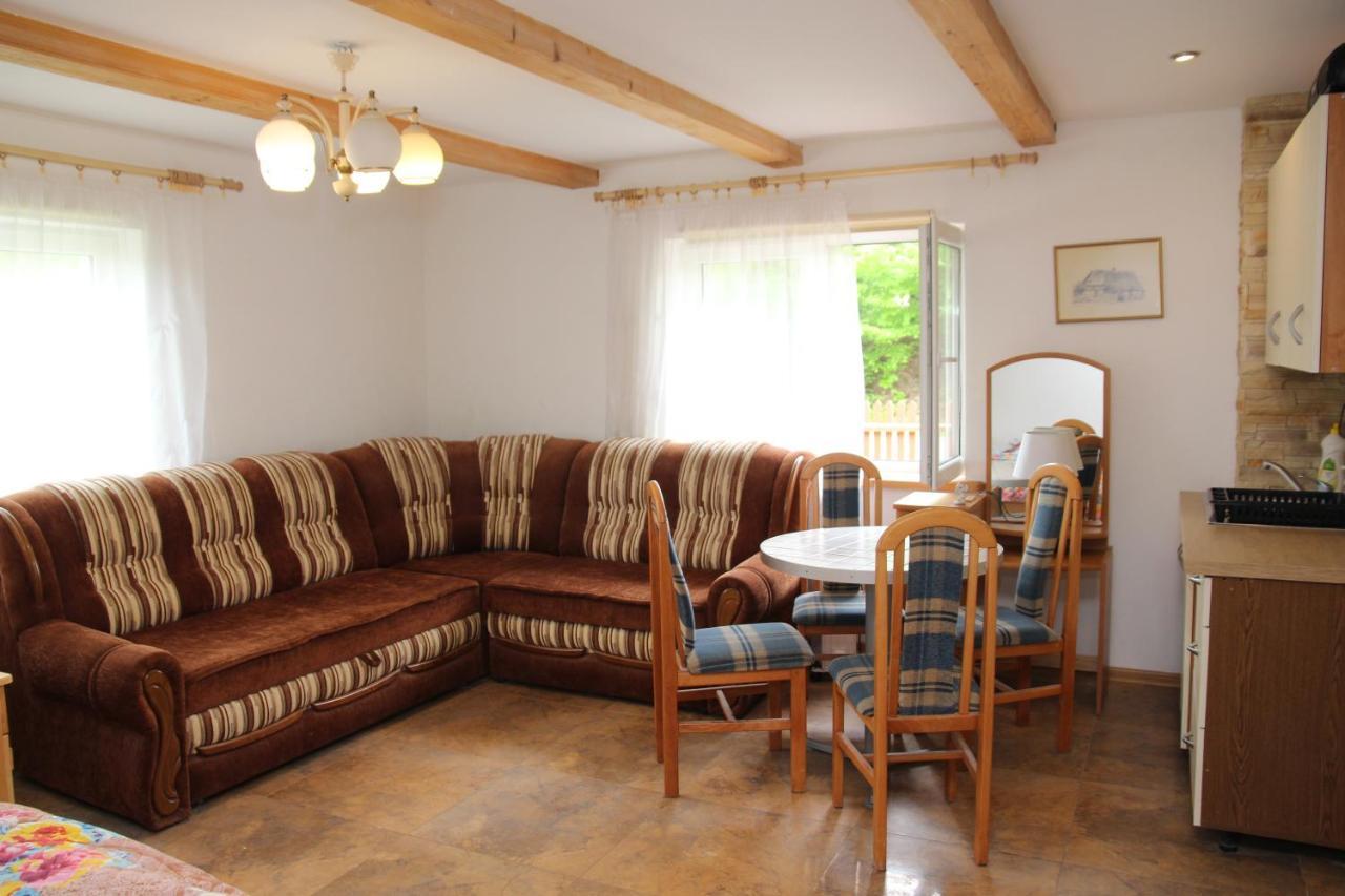 Zamsowka Villa Guciow Bagian luar foto